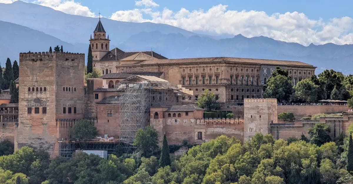 Todo lo que debes saber sobre la Alhambra de Granada